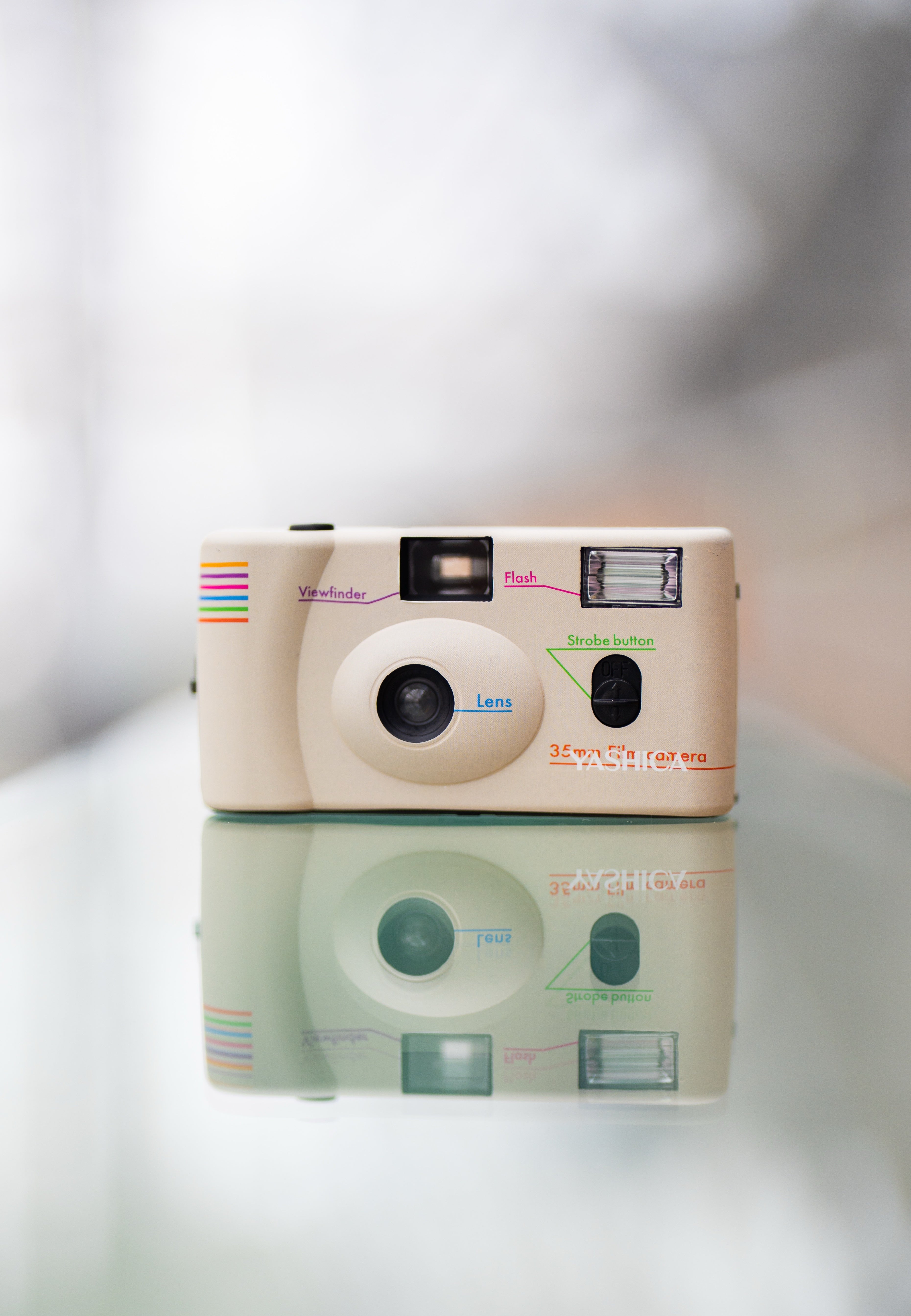 YASHICA 35 MF コンパクトフィルムカメラ Favourite Cameras: Yashica 35MF - Film AdvanceFilm Advance
